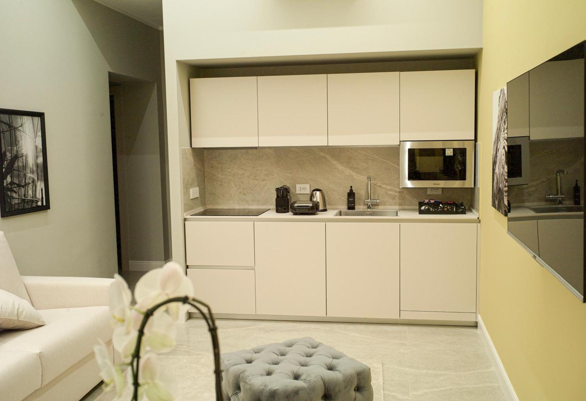 Piazzacorvettouno Luxuryapartments Pieno Centro Appartamento *