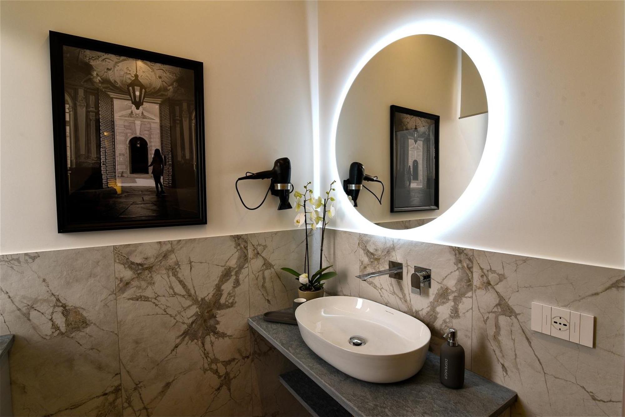 Piazzacorvettouno Luxuryapartments Pieno Centro Appartamento