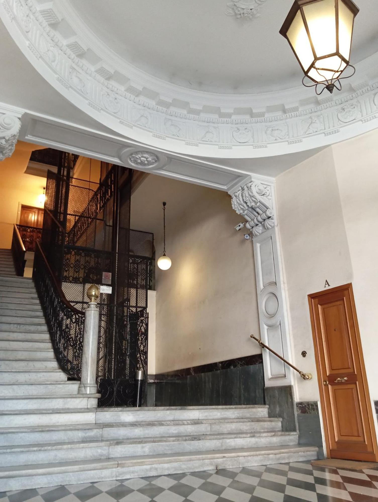Piazzacorvettouno Luxuryapartments Pieno Centro Appartamento